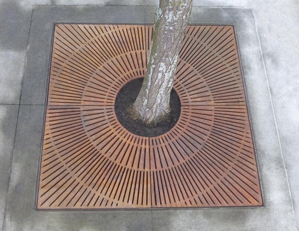CORONA 4’ x 4’ Heel Proof Tree Grate - Iron Age