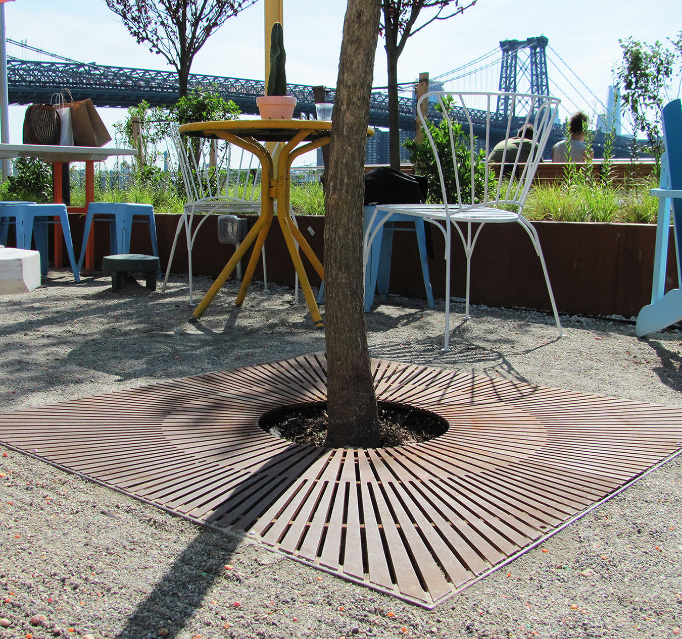 How Does a CORONA 4' x 4' Heel-Proof Tree Grate Work?