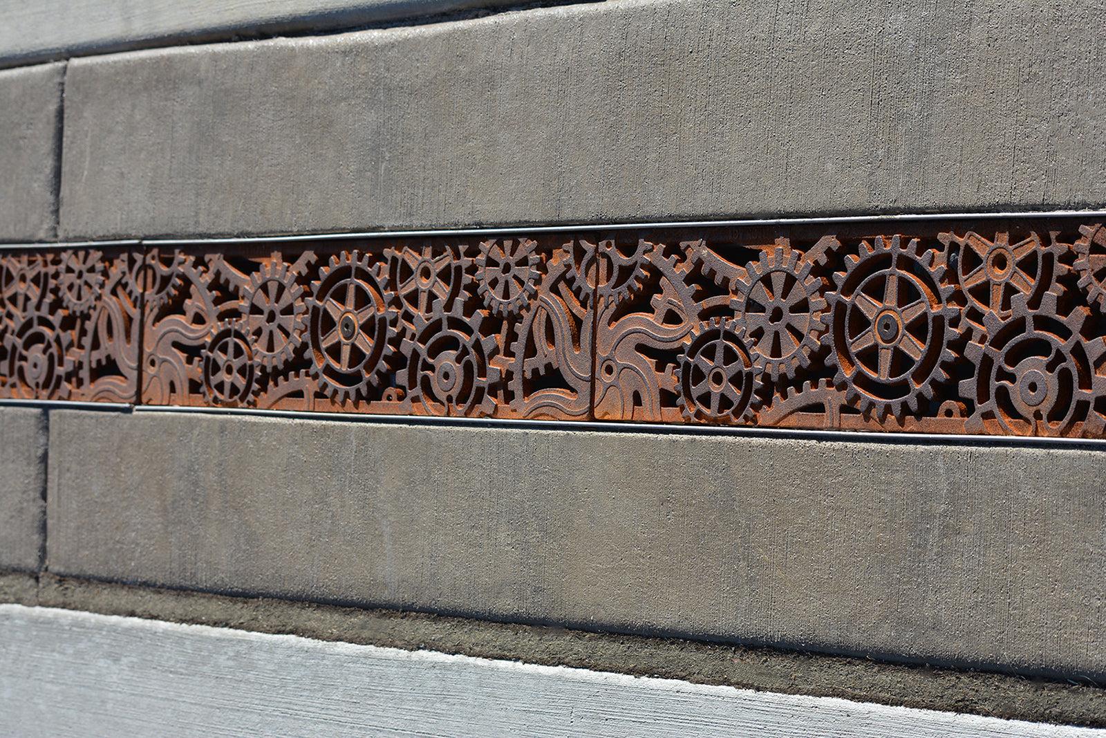DYNAMO Trench Grates Designed for Industrial Drainage Systems