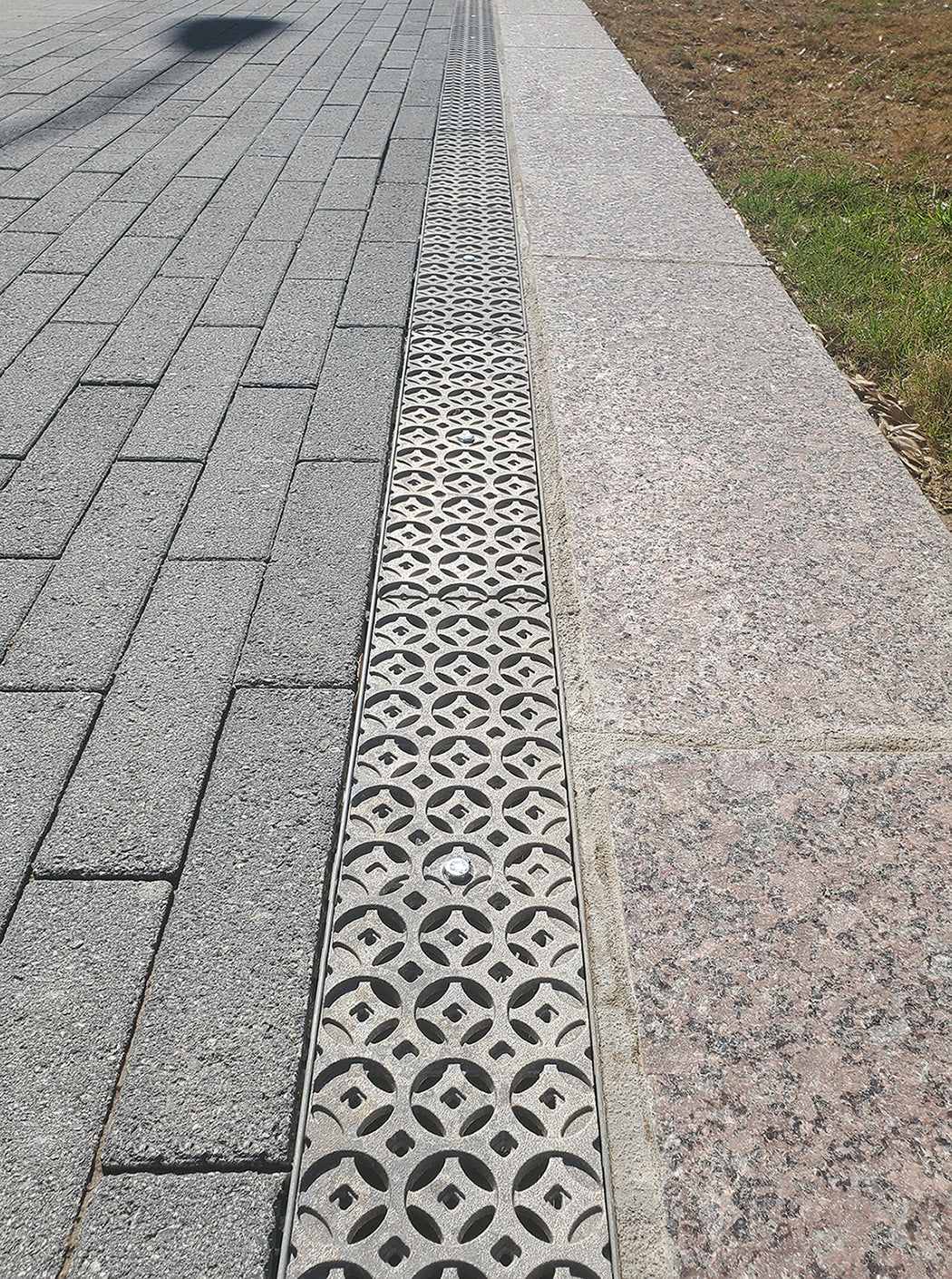 What Makes INTERLAKEN Heel-Proof Trench Grates Different?