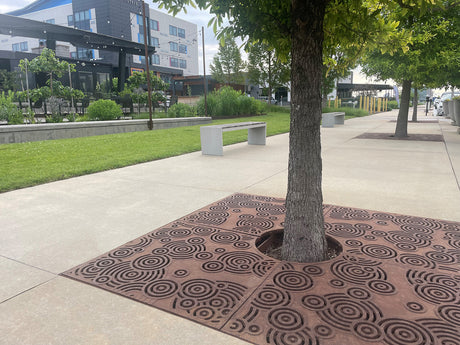 OBLIO 6’ x 6’ Heel Proof Tree Grate - Iron Age
